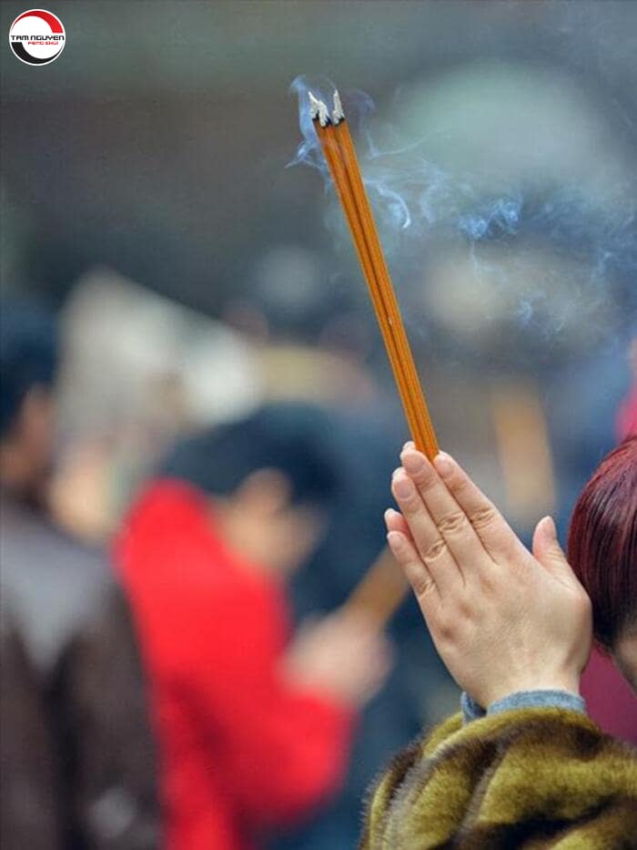 hướng dẫn cách khấn vái